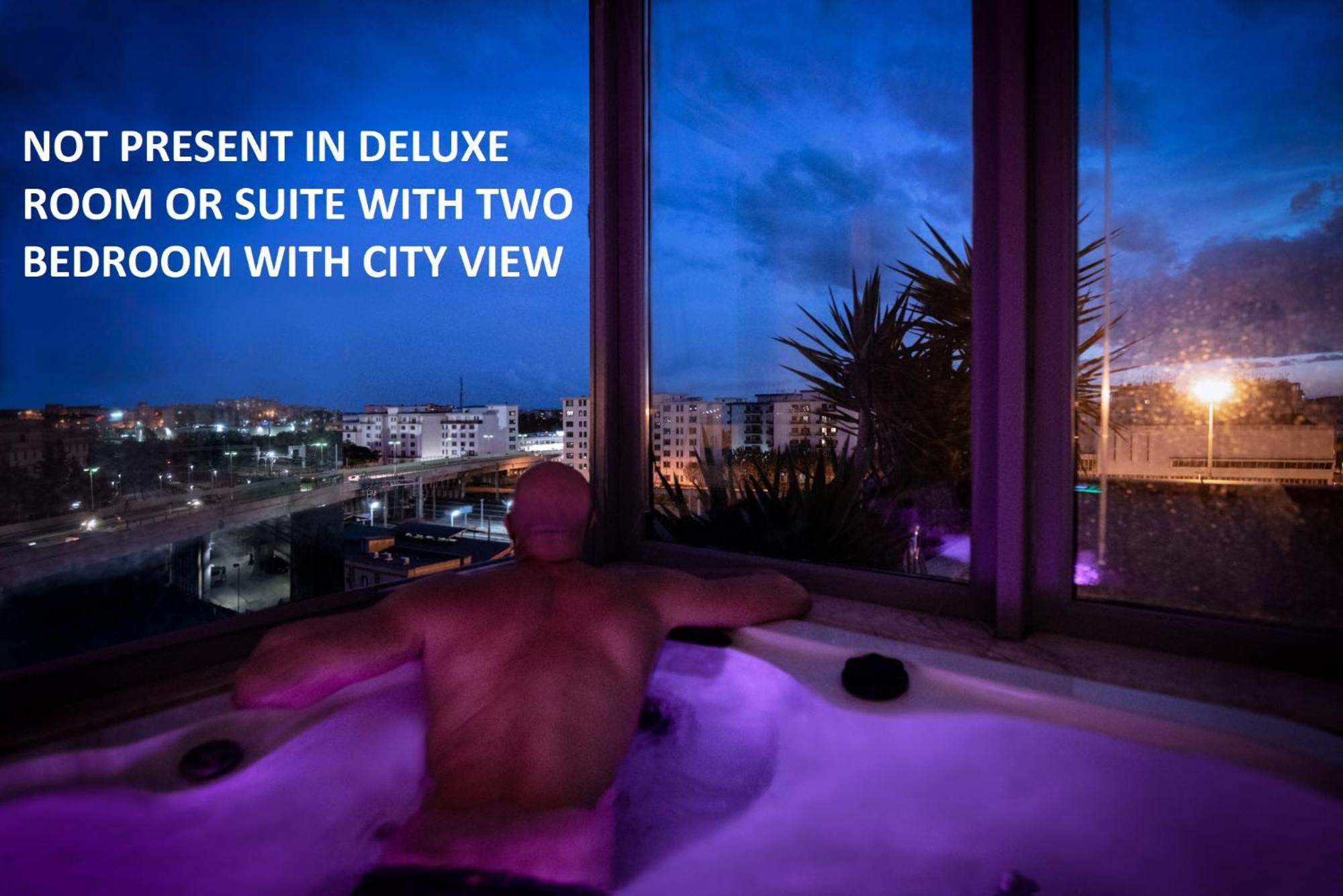 Penthouse Station Luxury Suites & Apartment ブリンディジ エクステリア 写真