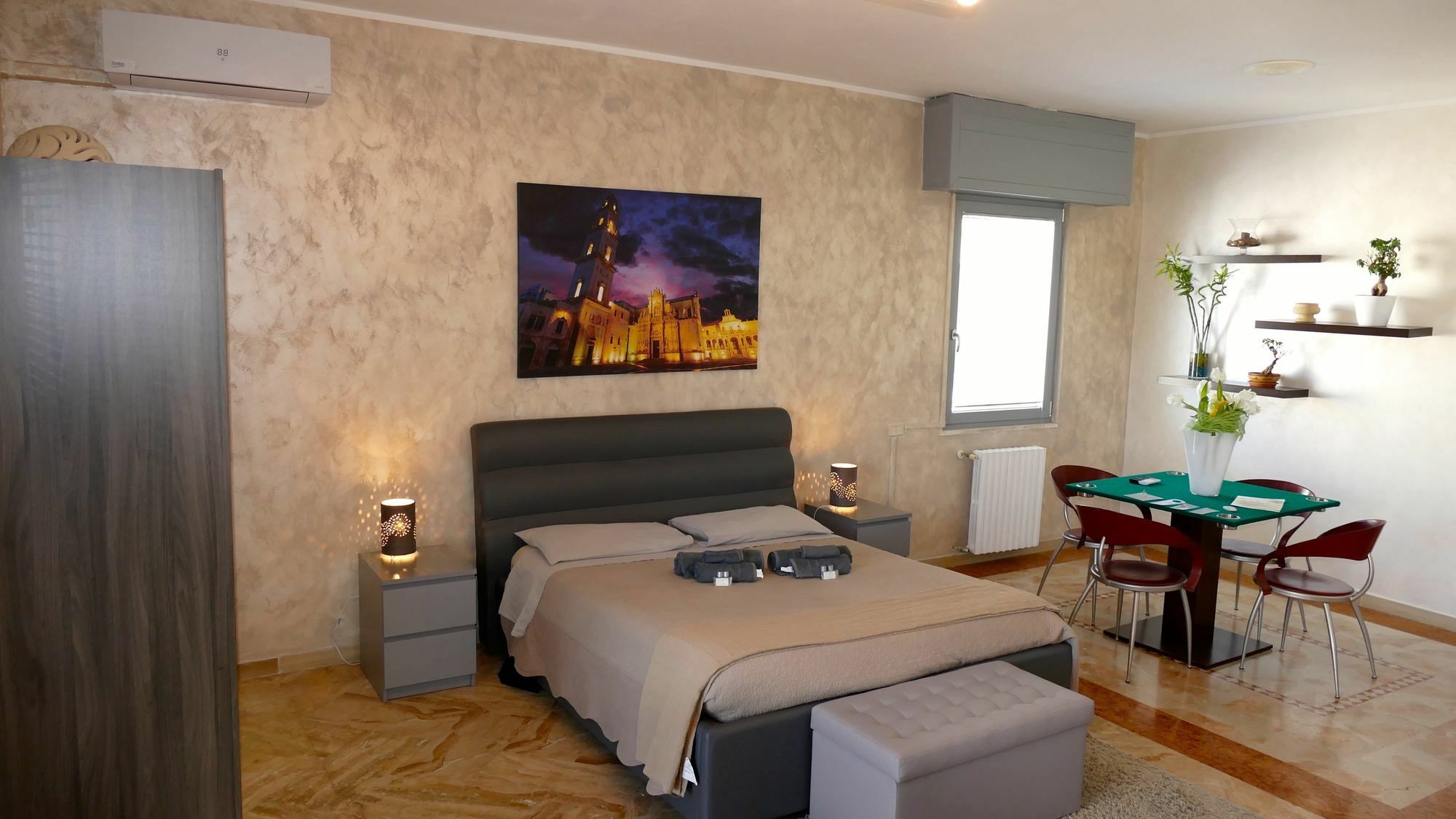 Penthouse Station Luxury Suites & Apartment ブリンディジ エクステリア 写真